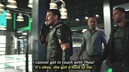 01---cant-get-a-hold-of-thea.gif