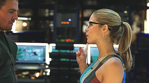 01a---felicity-finger.gif