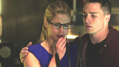 02---felicity-roy-hugs.gif