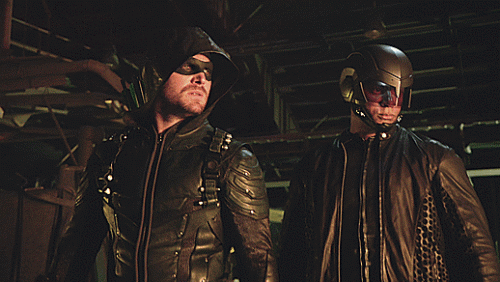 03---zoom-in-on-our-heroes.gif