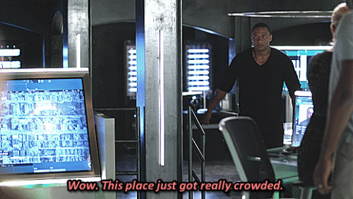 04---really-crowded.gif