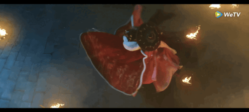 040ac2b70f428f6bb96.gif
