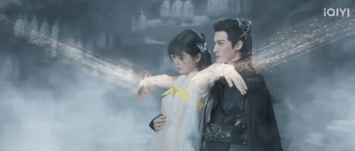 085b747e7a69ad85c27.gif