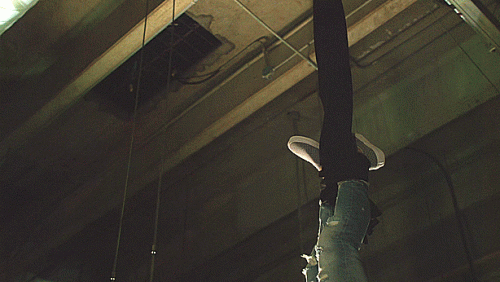 09---oliver-saves-thea.gif