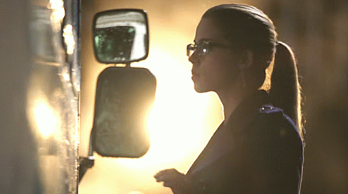 10---detective-smoak.gif