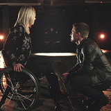 13---darhk-claps-for-olicity