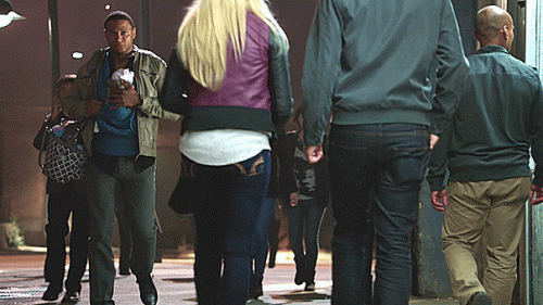 16---diggle-sara-stroll.gif