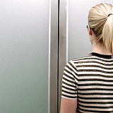 17---felicity-comes-off-elevator