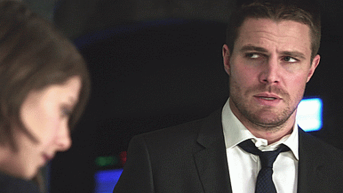 19---oliver-side-eye.gif