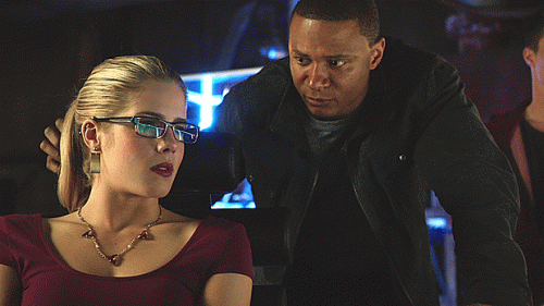 23---diggle-comforts-felicity.gif