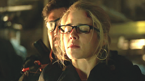 32---felicity-stabby-stab.gif