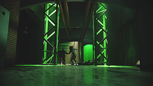 37---oliver-fights-alone-2.gif