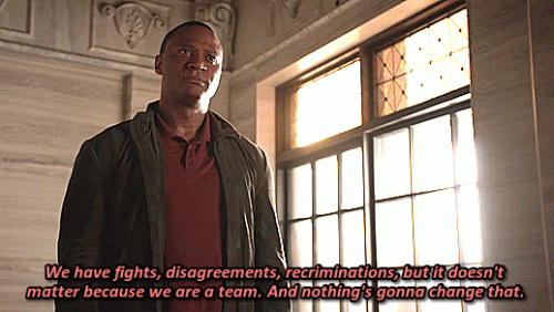 39---we-are-a-team.gif