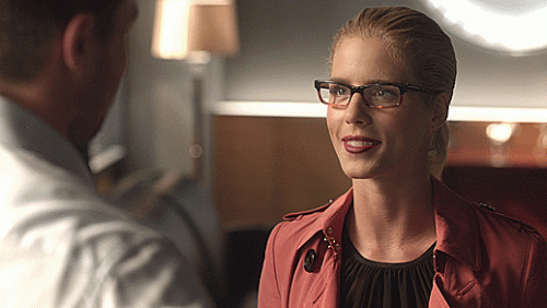 42---olicity-staredown.gif