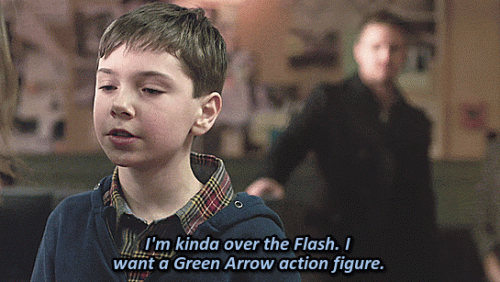 49---green-arrow-action-figure.gif