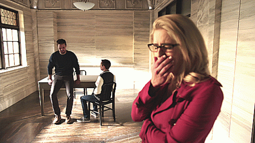 62---felicity-sobbing.gif