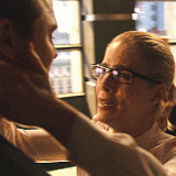 66---olicity-kiss-and-hug