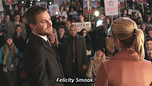 68---felicity-smoak.gif