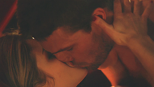 92---final-kiss.gif